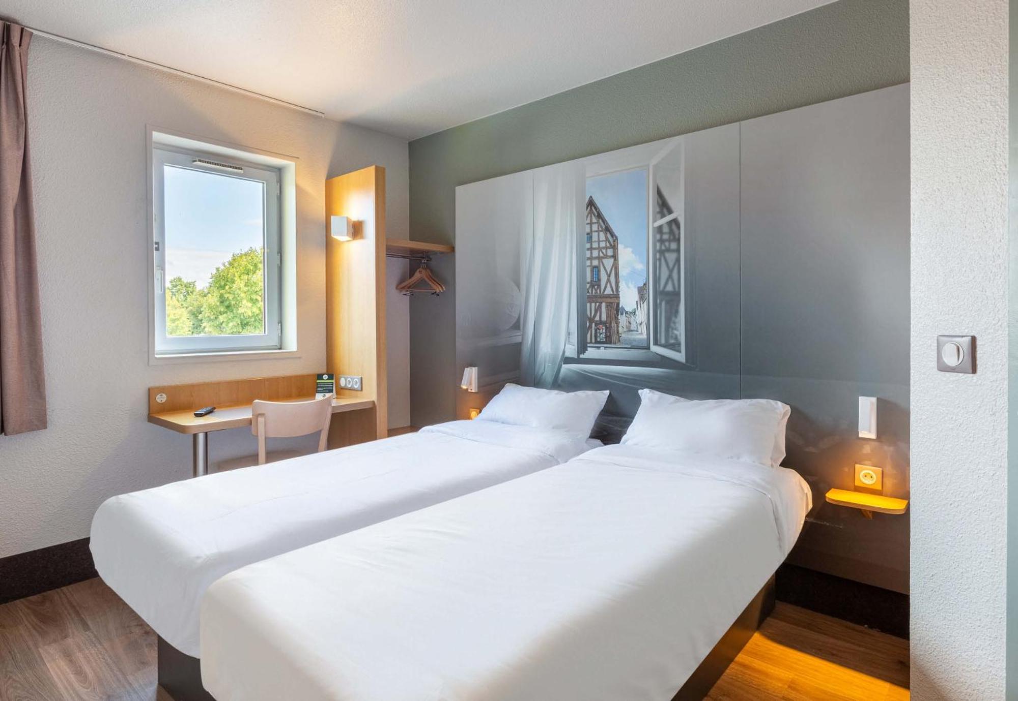 B&B Hotel Chartres Le Coudray 外观 照片