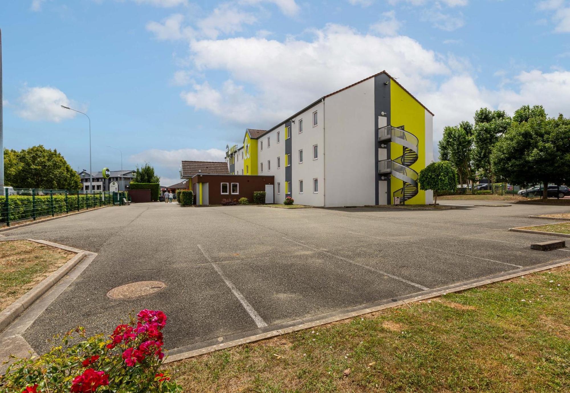 B&B Hotel Chartres Le Coudray 外观 照片