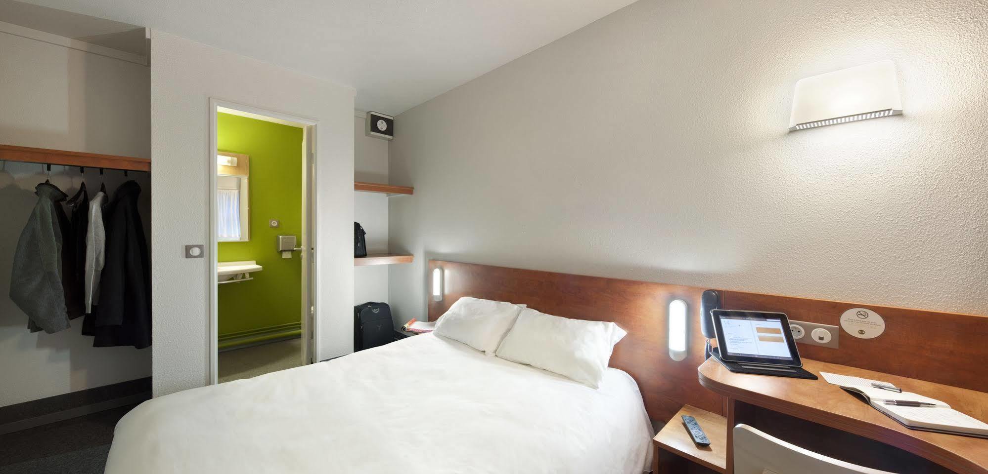 B&B Hotel Chartres Le Coudray 外观 照片